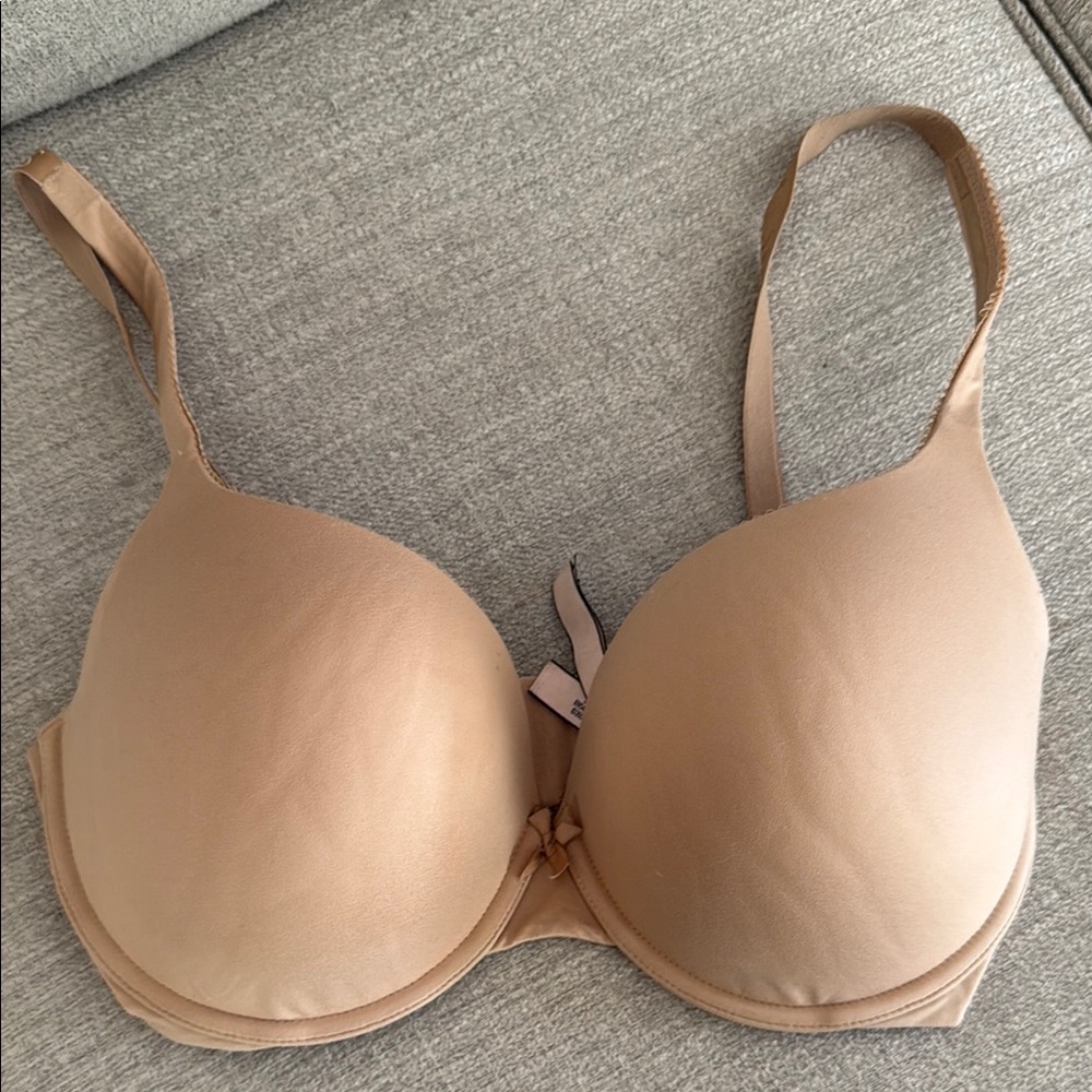 Victoria's Secret Tan T-Shirt Bra Seamless Everyday Comfort - body by Victoria